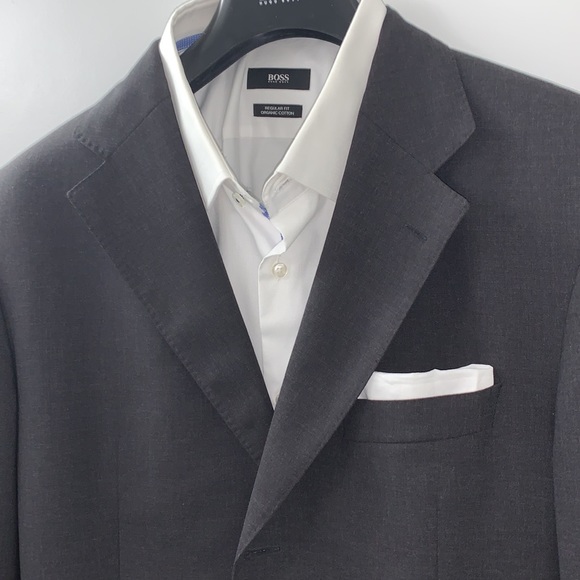 Hugo Boss Stretch Sports Jacket Size 40 US, 50 EU. 3 Button Closure. 96% Wool - Picture 2 of 10
